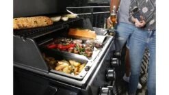 Broil King Crown 490 BBQ - Free Cover 12 Broil King Crown 490 BBQ - Free Cover -Napoleon || Broil King || Cadac Sales BK Crown20490 Lifestyle 04 1000x563 1