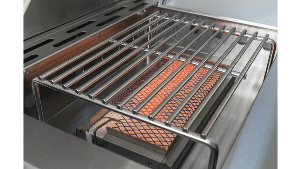 Whistler Grills Bibury 5 Gas BBQ With Free Cover And Rotisserie 8 Whistler Grills Bibury 5 Gas BBQ With Free Cover And Rotisserie - Image 6