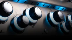 Broil King Regal 420 Built In Grill Head - Free Cover -Napoleon || Broil King || Cadac Sales regal s 690 pro ir 997943 no text7 2083x1173 1000x563 2